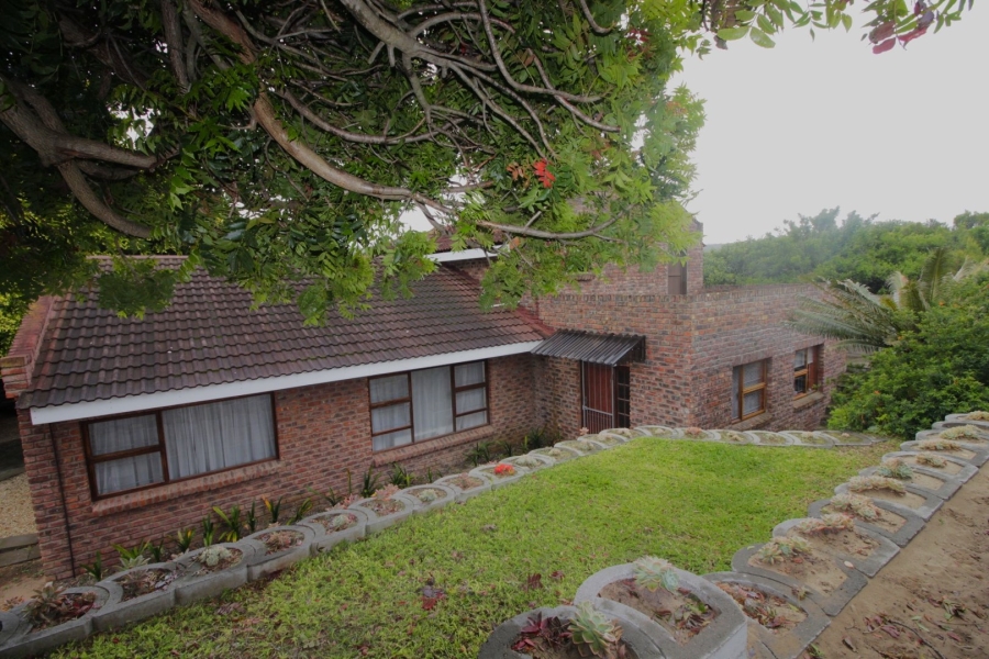 3 Bedroom Property for Sale in Clarendon Marine Eastern Cape